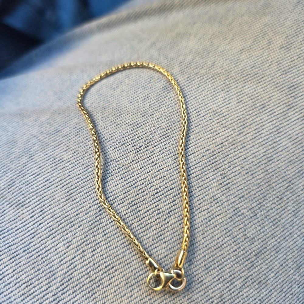 14K Gold twisted palmier rope bracelet